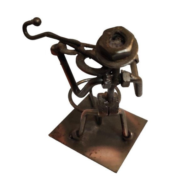 Violin Player Metal Nuts and Bolts Musician Figurine Candle Holder? 4x3.5x5" - Picture 4 of 12